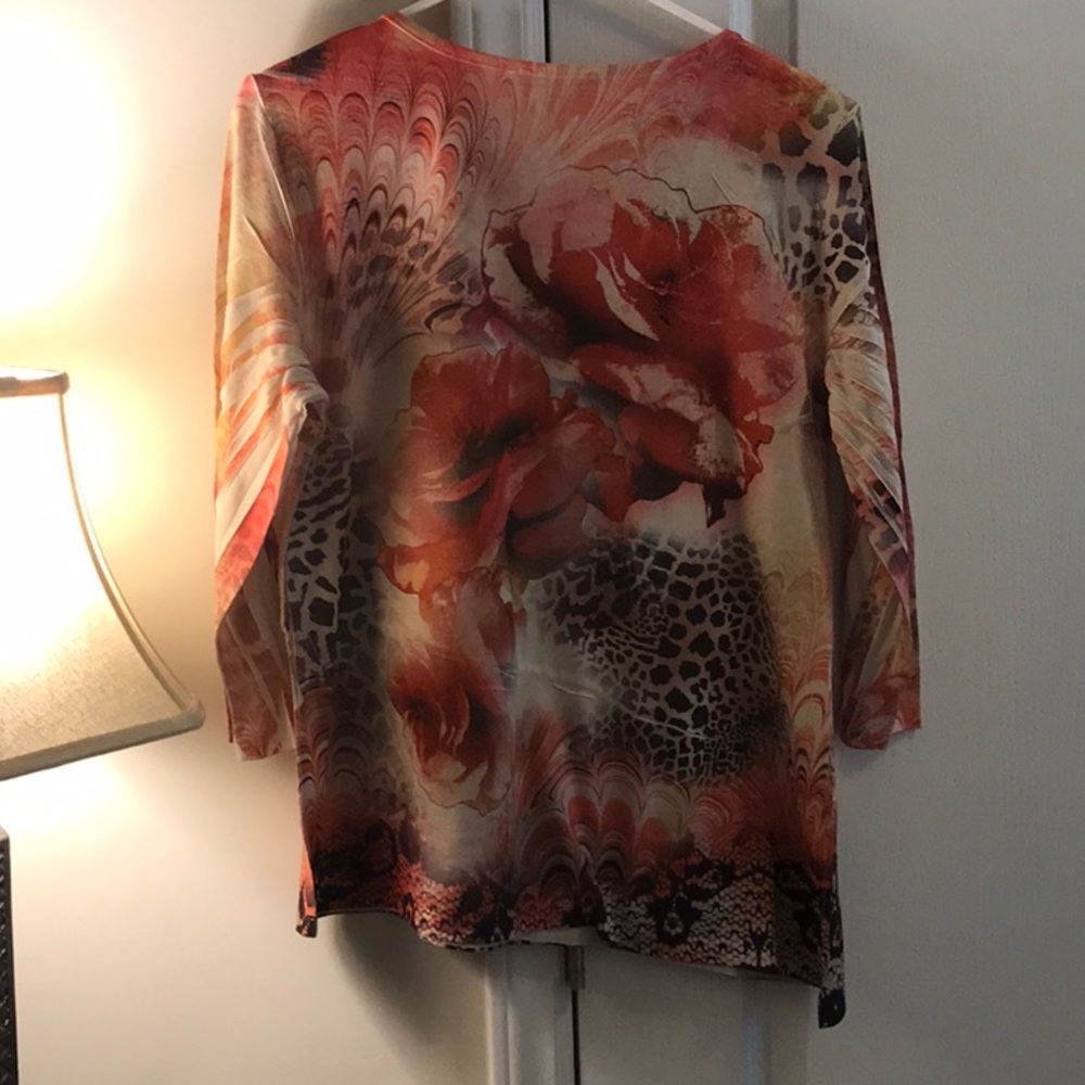 Two Tops, Different Patterns! Same Size Lp - image 2